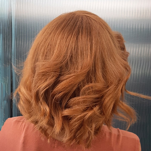 layered wavy hairstyle by Plastiras 1955